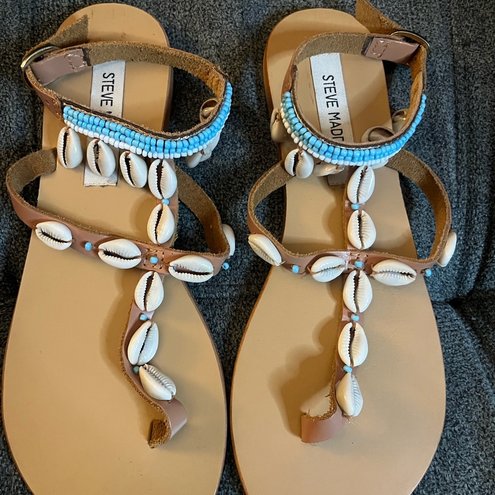 Steve Madden Brown Sandals with Shell and Blue Bead Details